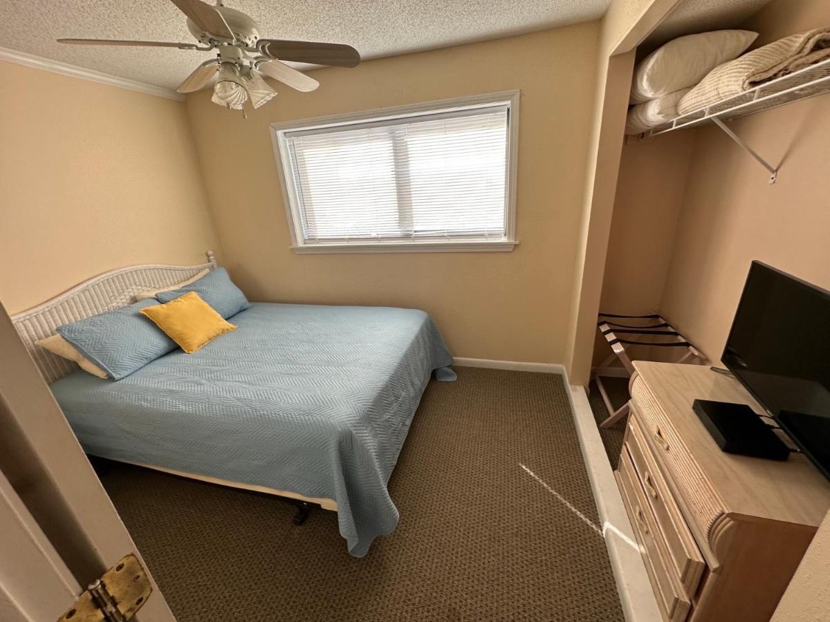Ocean Villas Beach Resort Myrtle Beach Bagian luar foto